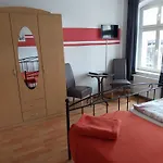 Guest house Zum S C H M U C K Giebel - &