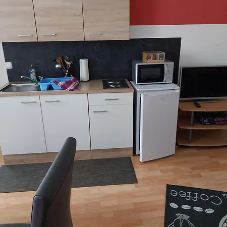 Guest house Zum S C H M U C K Giebel - & *