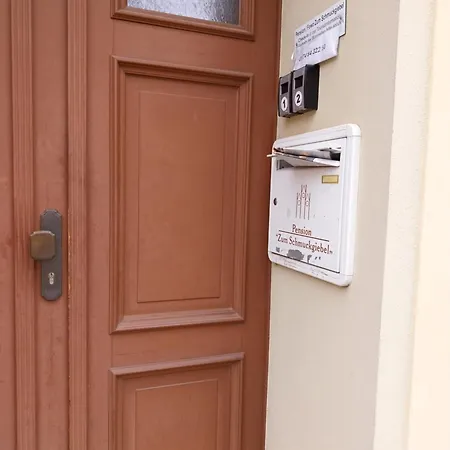 Zum S C H M U C K Giebel - & Tangermünde