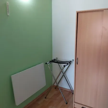 Zum S C H M U C K Giebel - & Guest house *