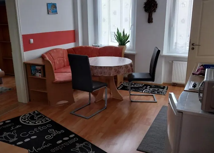 Zum S C H M U C K Giebel - Pension&fewo